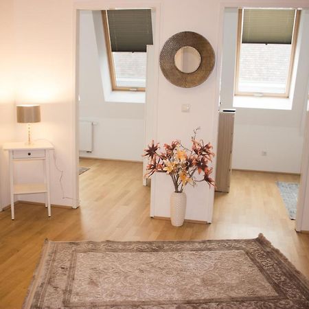 Der Terrassen-Rueckzugsort L Dg3'12 Vídeň Exteriér fotografie